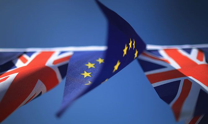 Общество: Евросоюз подписал сделку с Великобританией по Brexit