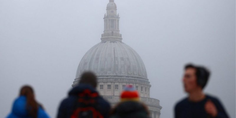 Общество: Новый штамм коронавируса: Англия в канун Нового года расширяет локдаун