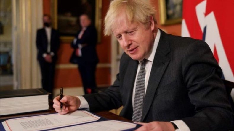 Общество: Джонсон подписал торговое соглашение с ЕС по Brexit