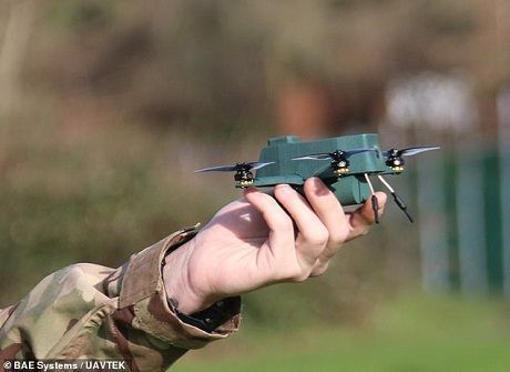 Общество: В Британии испытали автономные дроны (ФОТО)