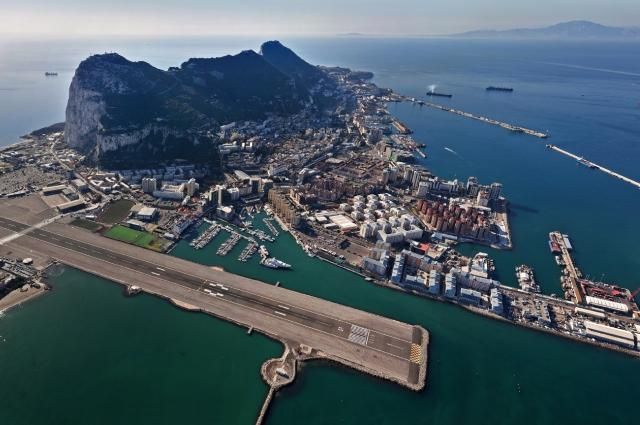 Общество: Мадрид и Лондон согласовали вопрос пересечения границы на Гибралтаре