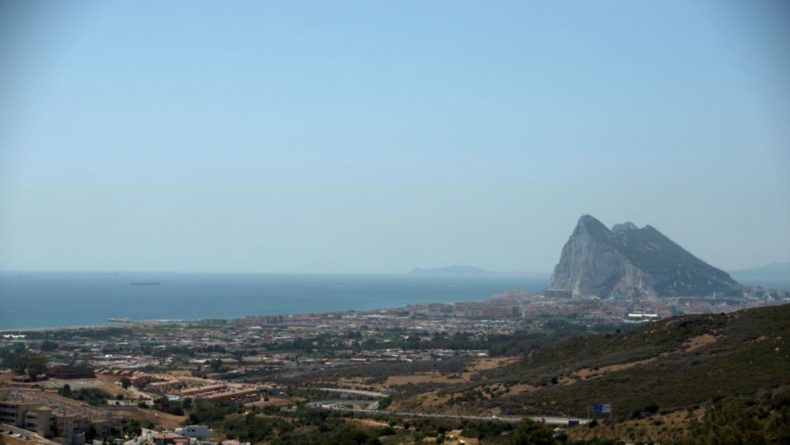 Общество: Испания и Великобритания договорились по границе Гибралтара