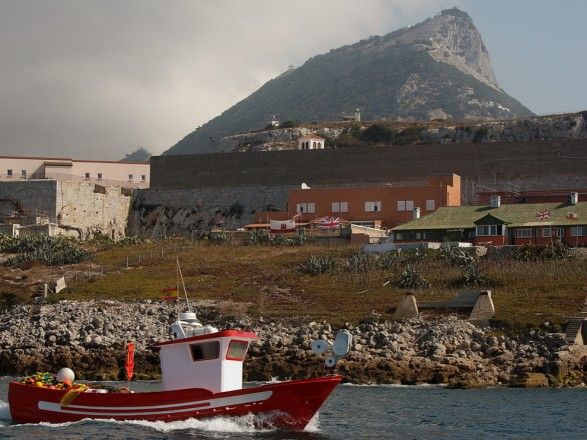 Общество: Испания и Великобритания достигли соглашения по Гибралтару, который Мадрид считает своим
