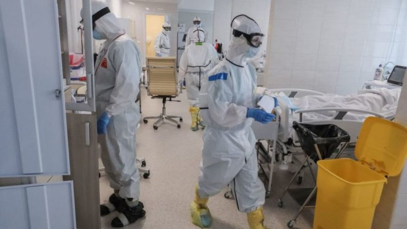 Общество: Великобритания вновь побила антирекорд по коронавирусу