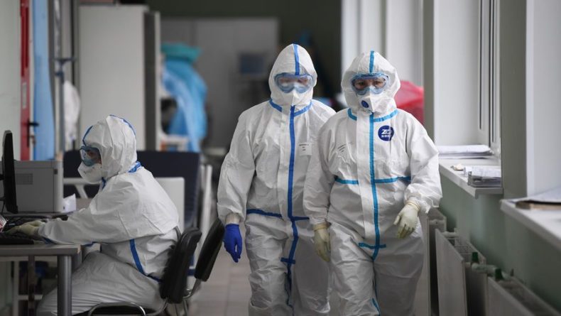 Главврачи регионов Британии рекомендуют поднять уровень угрозы от COVID 04012021 Общество: Главврачи регионов Британии рекомендуют поднять уровень угрозы от COVID