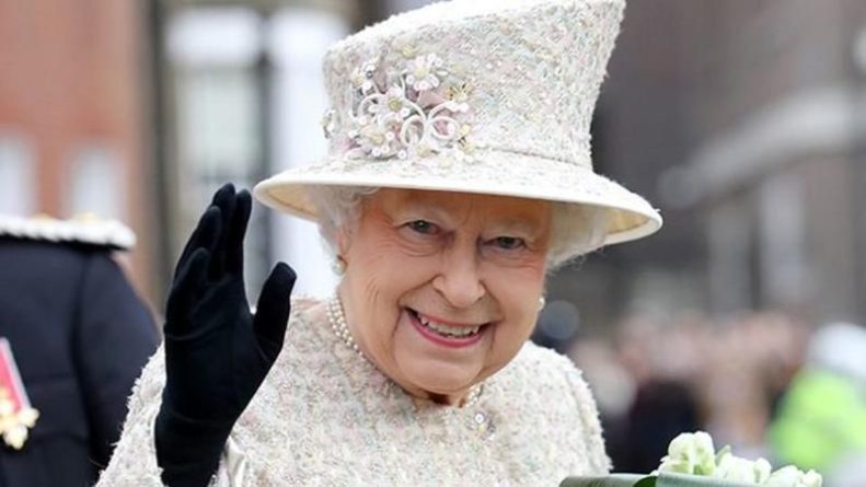 Общество: В Британии выпустят новую пятифунтовую монету в честь 95-летия королевы