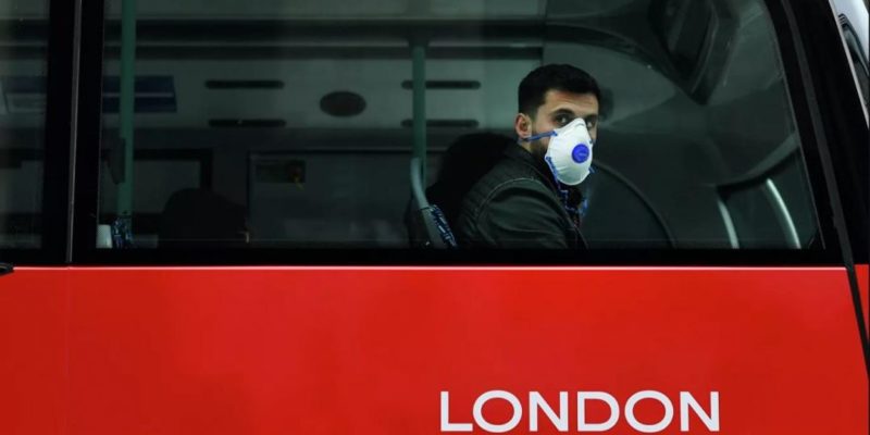 Общество: Мэр Лондона объявил режим ЧС: "Ситуация вышла из-под контроля, больницы переполнены"