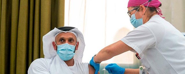Общество: Зажиточные граждане Великобритании начали ставить прививки от COVID-19 в ОАЭ