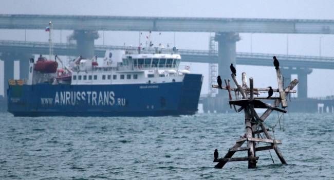 Общество: Аналитик: Великобритания разрешила кораблям своего флота заходить в порты оккупированного Крыма – от Зеленского тишина