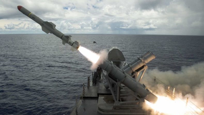 Общество: ВМС Великобритании продлят жизнь устаревшим противокорабельным ракетам Harpoon