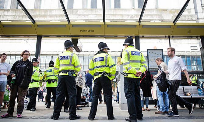 Общество: В Великобритании по ошибке удалили записи из полицейской базы данных