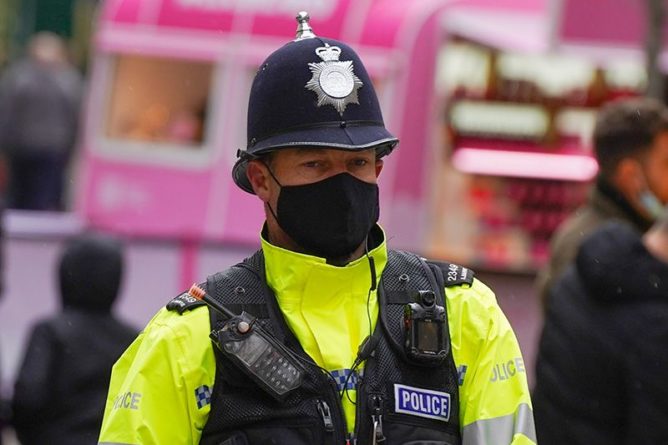 Общество: Спецслужбы Британии случайно уничтожили базу с именами преступников