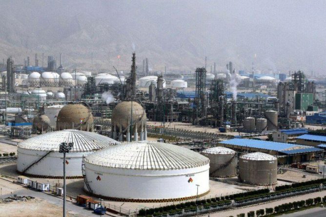 Общество: Великобритания, Германия и Франция призвали Иран отказаться от производства металлического урана