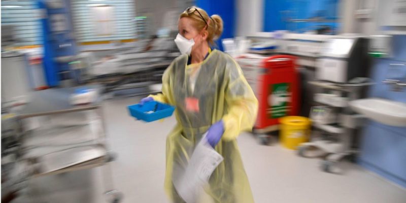 Общество: В Британии второй день подряд фиксируют рекордную смертность от коронавируса
