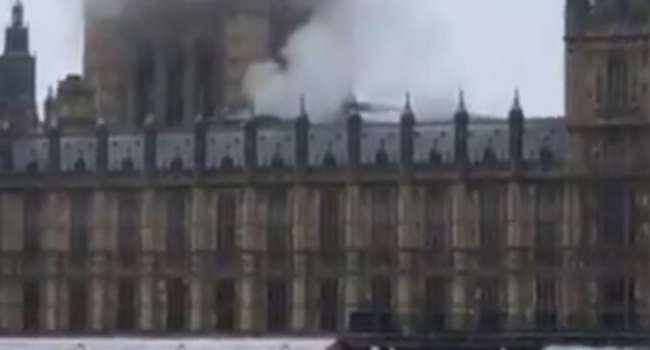 Общество: ЧП в Лондоне: В здании парламента произошел пожар