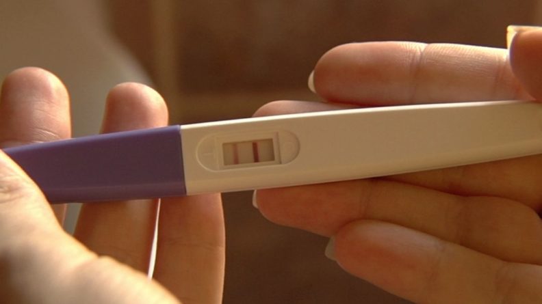 Общество: Жительница Великобритании не подозревала о беременности и умерла из-за выкидыша