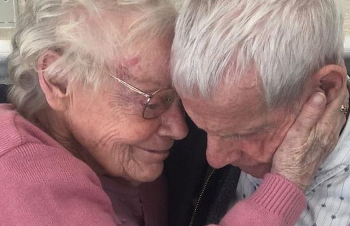 Общество: В Великобритании супруги, прожившие в браке более 60 лет, впервые встретились спустя год разлуки. Их разлучила пандемия коронавируса