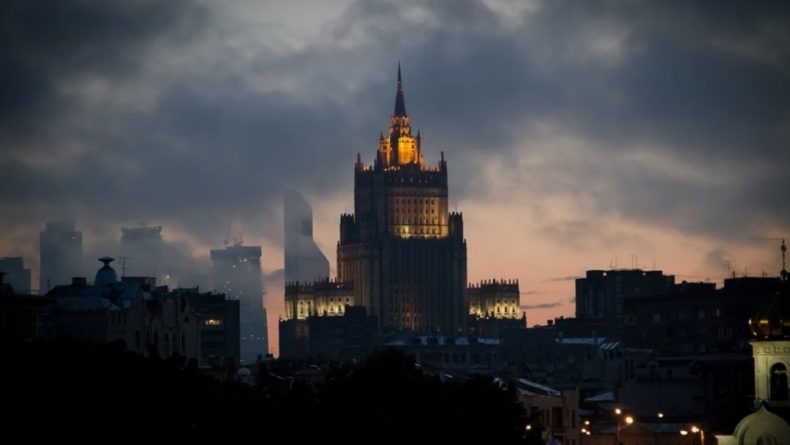Общество: Москва назвала причины отъезда дипломатов из Великобритании