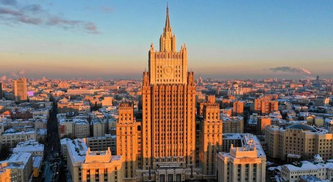 Общество: МИД России: Отъезд группы дипломатов из Лондона — обычная ротация