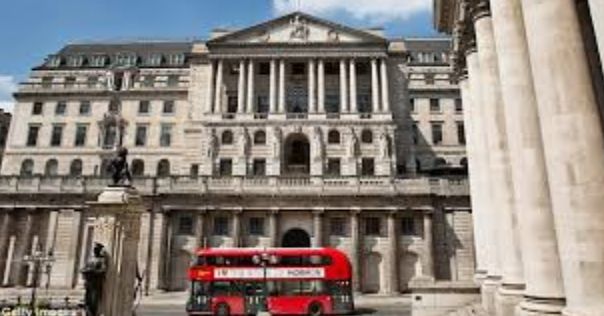 Общество: Банк Англии откажется от принятых в ЕС послаблений в отношении инвестиций банков в IT