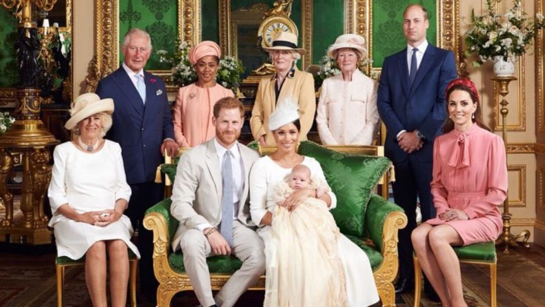 Общество: Королева Британии может лишить принца Гарри и его жену Меган титула Сассекских