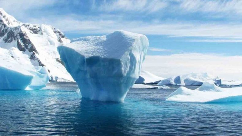 Общество: ВМС Великобритании заступят на постоянное дежурство в Арктике для сдерживания России