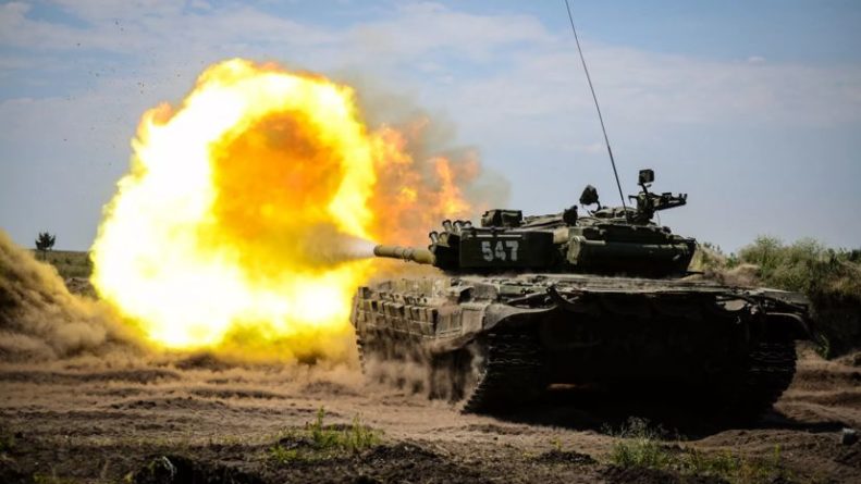 Общество: Эксперт оценил публикацию доклада о силе танковых войск России и Британии