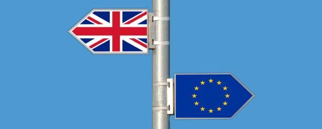 Общество: В ЕС пригрозили Великобритании штрафами за нарушения условий Brexit