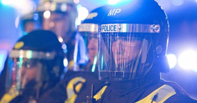 Общество: Новый закон в Британии: что полиция теперь сможет делать с протестующими?