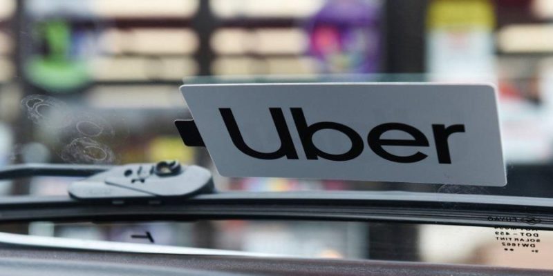 Общество: Теперь сотрудники. Uber предоставит выходные и пенсии 70 000 водителей в Британии
