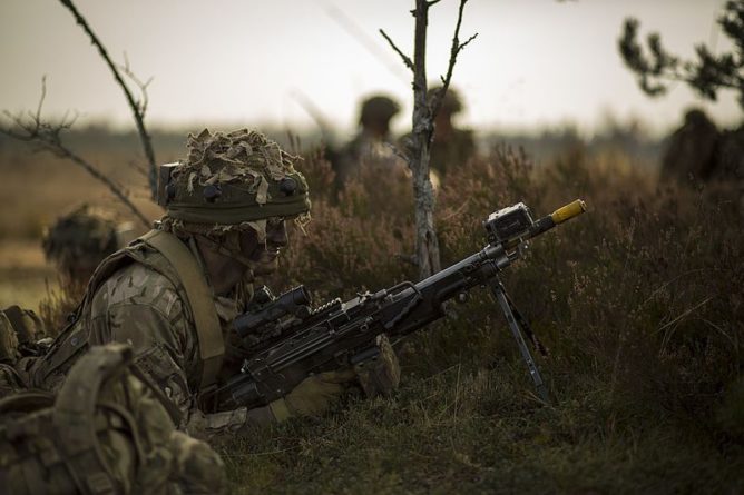 Общество: Армию Великобритании назвали не эффективной в случае войны с Россией и мира