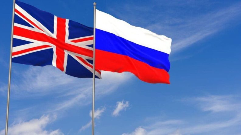 Общество: Посол РФ назвал отношения России и Великобритании "практически мертвыми"