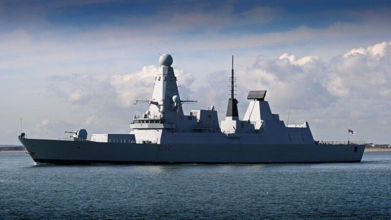 Общество: Великобритания рассчитывает получить новый военный корабль к 2024 году
