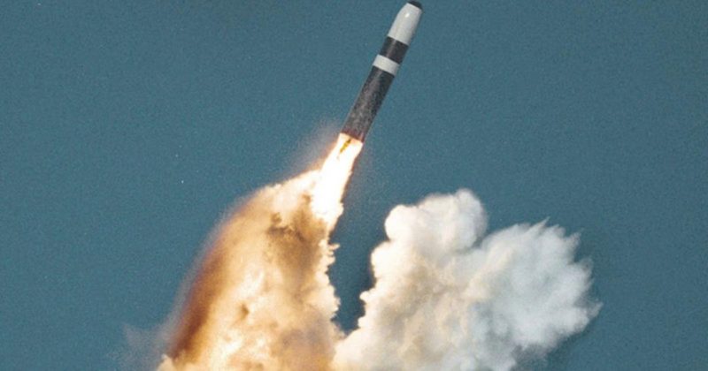 Общество: Англия нарастит ядерный арсенал против России