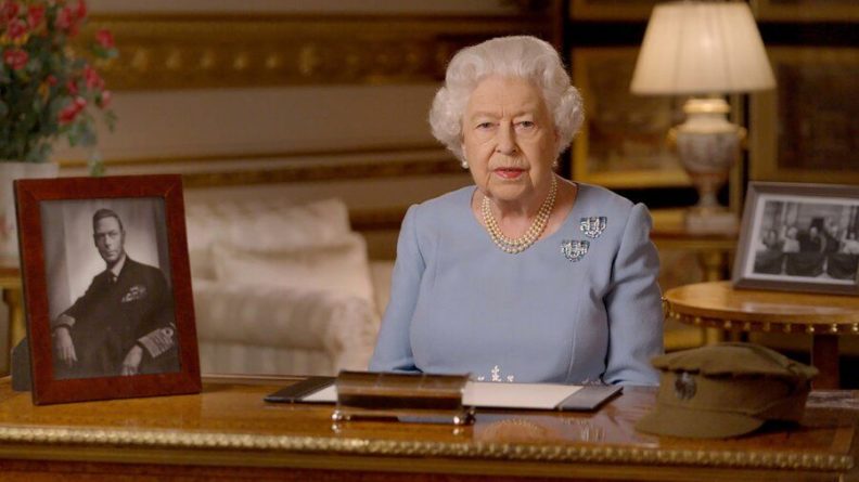 Общество: Королева Великобритании Елизавета II выступит с тронной речью