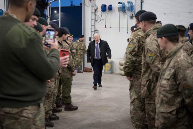 Британия вынуждена сокращать военный флот, авиацию и численность армии 22032021 Общество: Британия вынуждена сокращать военный флот, авиацию и численность армии