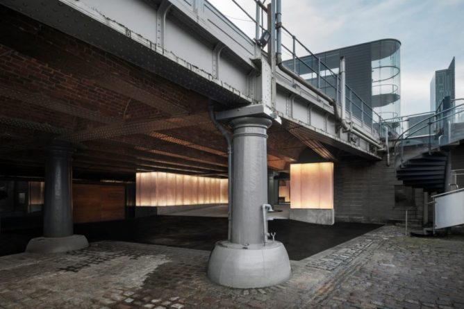 Общество: Искусство под мостом: как выглядит новая выставочная галерея в Манчестере