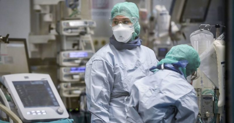 Общество: В Англии более 40 тысяч человек могли заразиться коронавирусом во время лечения в стационаре