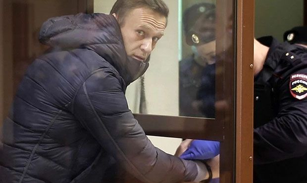 Общество: Власти США и Великобритании потребовали оказать медпомощь Алексею Навальному