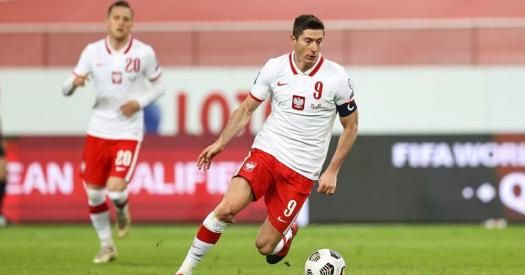 Общество: Левандовски из-за травмы не сыграет в матче Англия – Польша