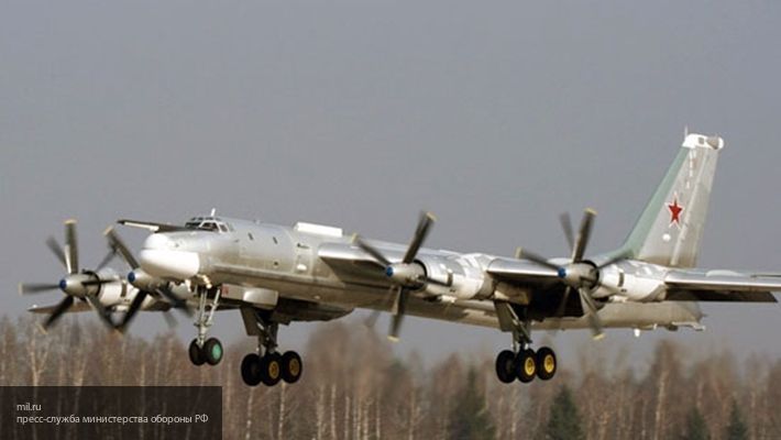 Общество: Маневры российских бомбардировщиков серьезно напугали ВВС Великобритании