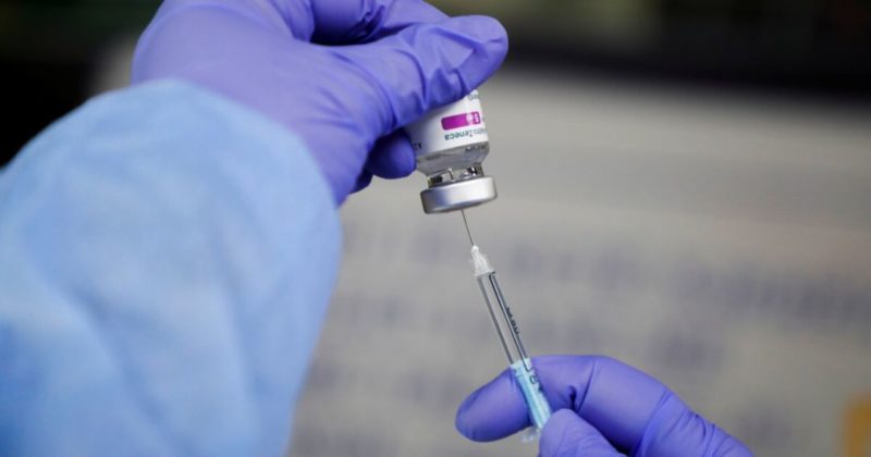 Общество: В Британии выявили 30 случаев тромбозов после вакцины AstraZeneca