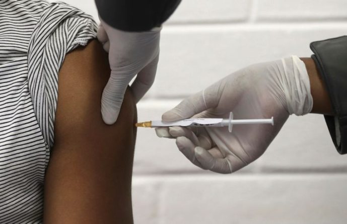 Общество: Проблемы с вакциной AstraZeneca: в Британии выявили десятки случаев тромбоза