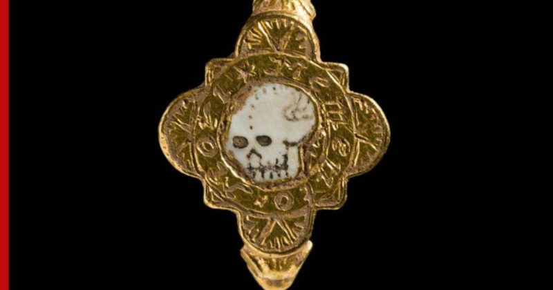 Общество: Редчайшее кольцо эпохи Тюдоров найдено в Британии