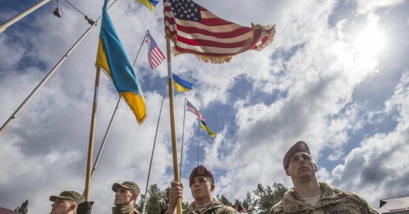 Общество: "Какая им Россия": британцы высмеяли готовность США поддержать Украину
