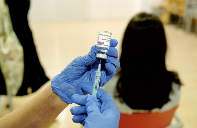 Общество: В Британии семь человек скончались после вакцинации AstraZeneca