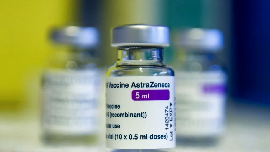 Вакцина от AstraZeneca может оказаться под запретом в Великобритании