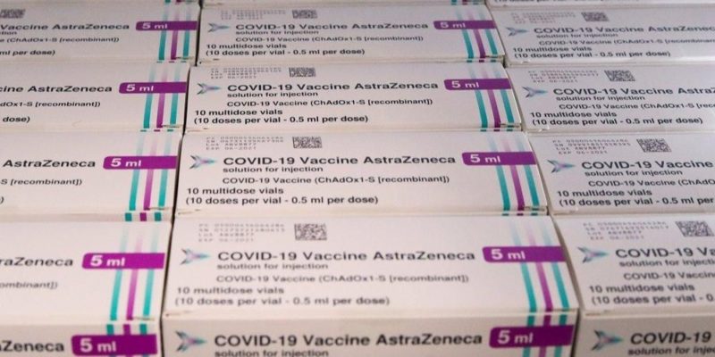 В Британии рекомендовали не вакцинировать AstraZeneca людей моложе 30 лет 07042021 Общество: В Британии рекомендовали не вакцинировать AstraZeneca людей моложе 30 лет