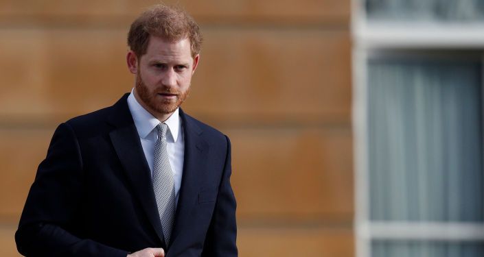 Общество: Узнав о смерти деда, принц Гарри решил вернуться в Британию – СМИ