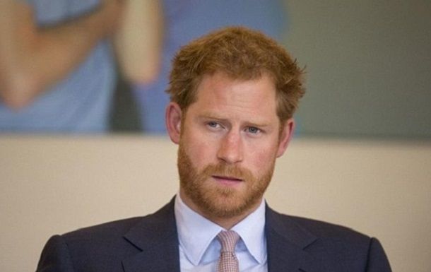 Общество: Принц Гарри прилетел в Британию на похороны дедушки - СМИ